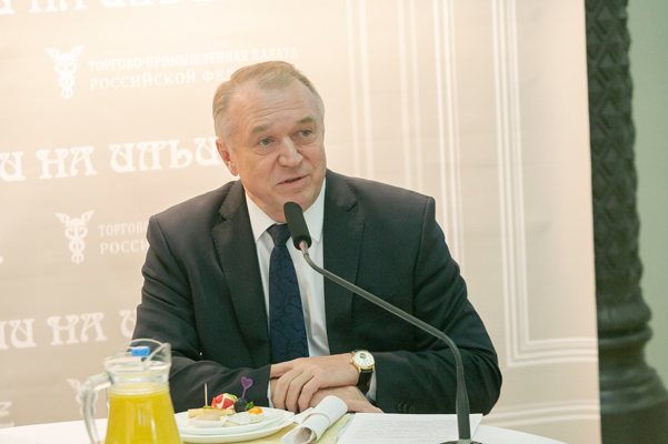 Открыл и вел мероприятие Президент ТПП РФ Сергей Катырин Открыл и вел мероприятие Президент ТПП РФ Сергей Катырин