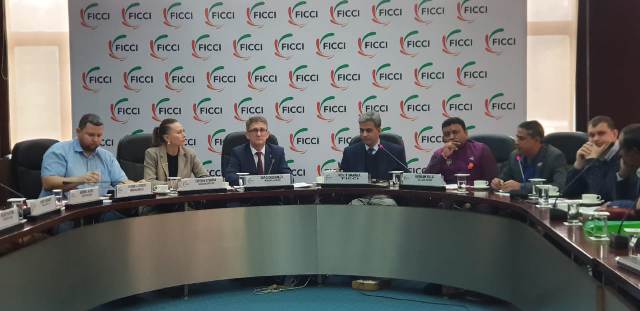 Встреча в Федерации индийских торгово-промышленных палат (FICCI) Встреча в Федерации индийских торгово-промышленных палат (FICCI)